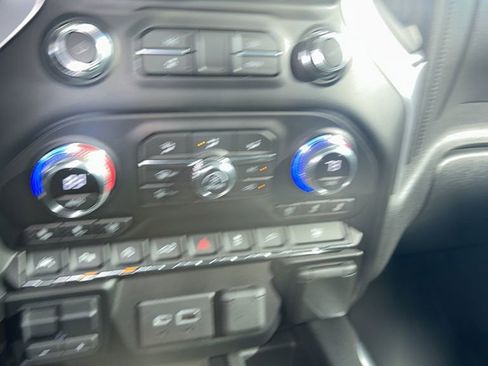 Used 2021 GMC Sierra 1500 SLT image 15