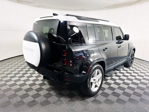 Used 2021 Land Rover Defender 110 SE AWD/4WD image 3
