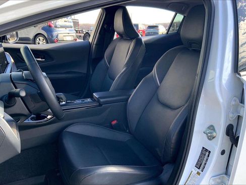 Used 2024 Toyota Prius XLE image 22