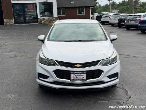 Used 2017 Chevrolet Cruze LS FWD image 31