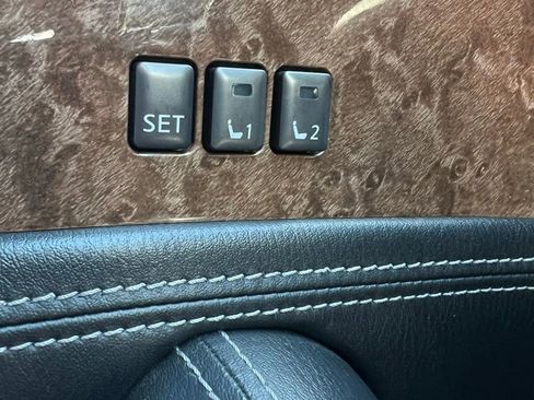 Used 2015 INFINITI QX80 Luxe w/ 22" Wheel Package image 24