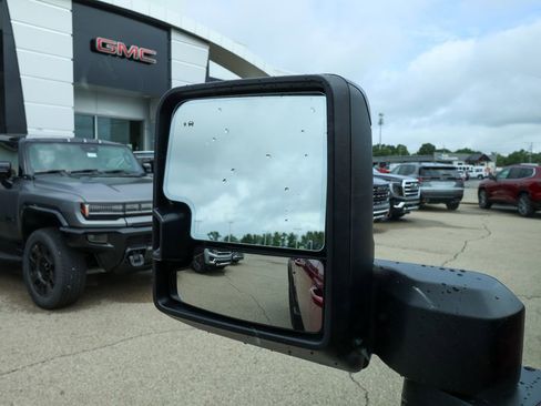 New 2026 GMC Sierra 2500 AT4X w/ LPO, Black Badging Package AWD/4WD image 30