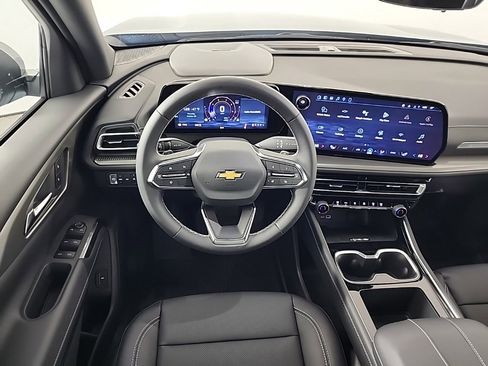 New 2026 Chevrolet Traverse LT w/ Driver Confidence Package image 24