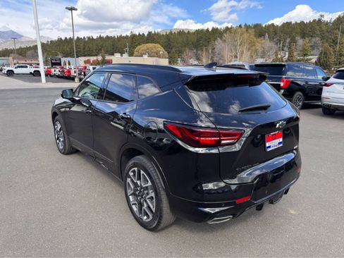 Used 2025 Chevrolet Blazer RS image 3