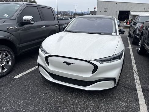 Used 2023 Ford Mustang Mach-E Premium image 7