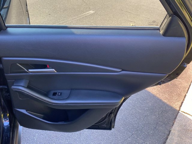 Used 2021 MAZDA CX-30 FWD 2.5 S w/ Select Package image 34