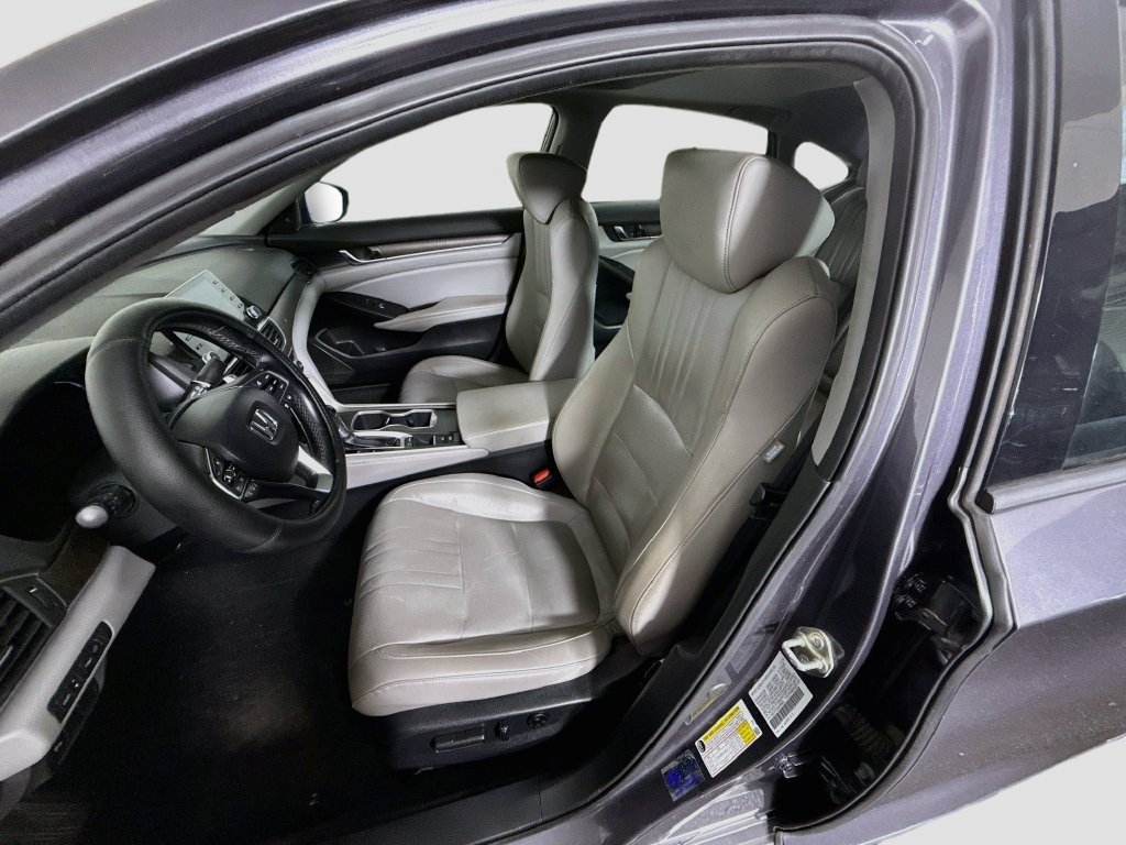 Used 2018 Honda Accord Touring image 21