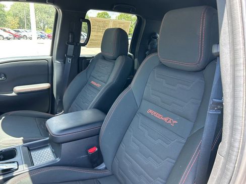 Certified 2025 Nissan Frontier PRO-4X AWD/4WD image 23