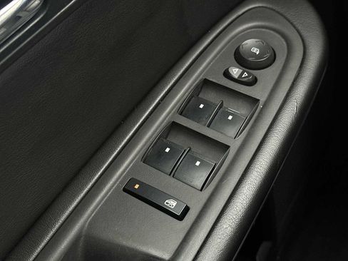 Used 2014 Chevrolet Traverse LT image 15