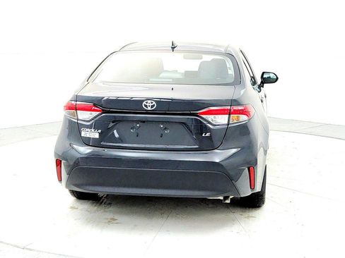 Certified 2025 Toyota Corolla LE image 5