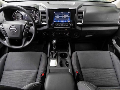 Certified 2024 Nissan Frontier SV w/ Tow Package image 16