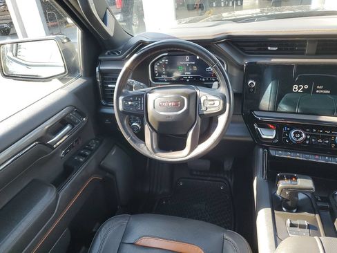 Used 2023 GMC Sierra 1500 AT4 w/ AT4 Premium Package AWD/4WD image 13