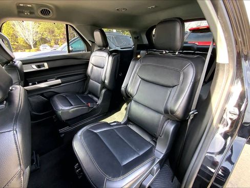 Used 2023 Ford Explorer Limited w/ Equipment Group 301A image 20