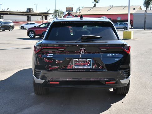 Used 2024 Acura ZDX A-Spec image 7