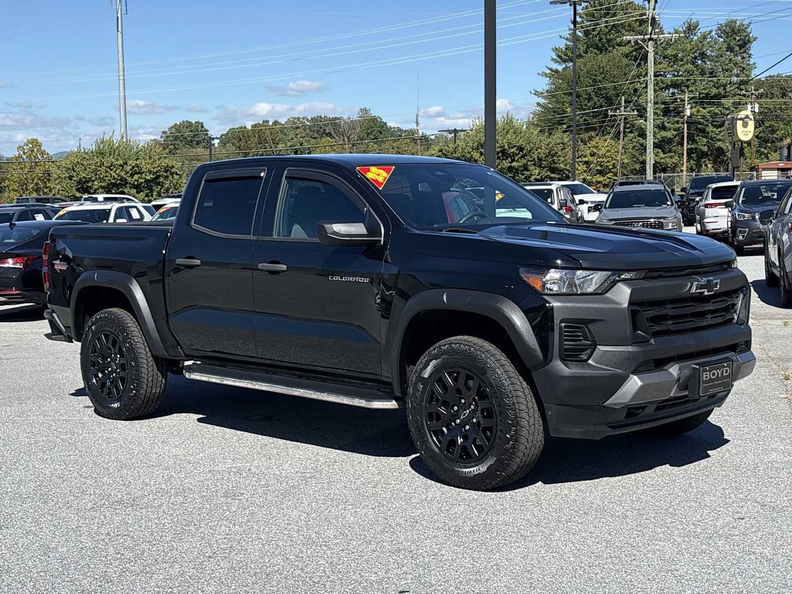 Used 2023 Chevrolet Colorado Trail Boss AWD/4WD image 4