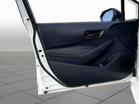 Used 2024 Toyota Corolla LE FWD image 21