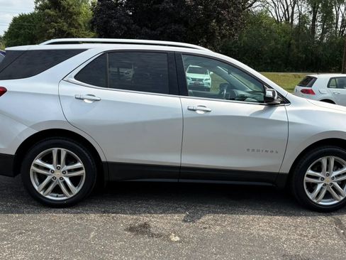Used 2019 Chevrolet Equinox Premier AWD/4WD image 12
