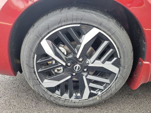 New 2025 Nissan Versa SR image 11