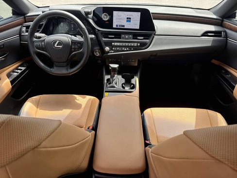 Certified 2025 Lexus ES 350 w/ Premium Package FWD image 20