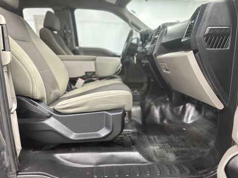 Used 2016 Ford F150 XL w/ Equipment Group 101A Mid RWD image 18