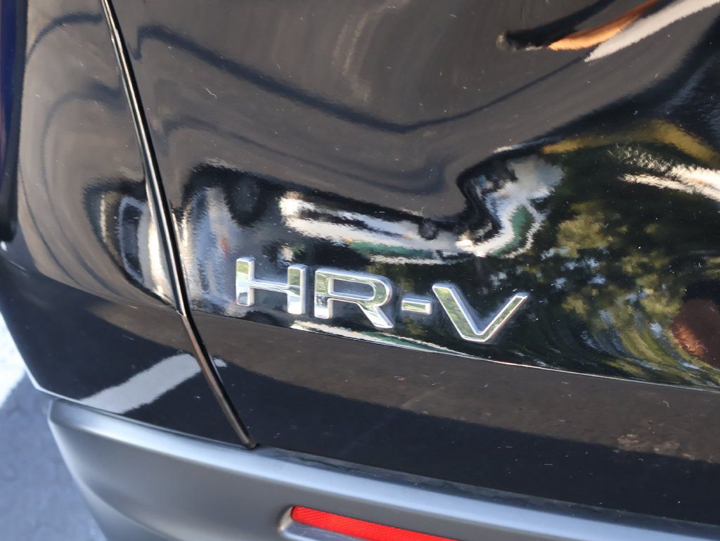 Used 2024 Honda HR-V LX image 8