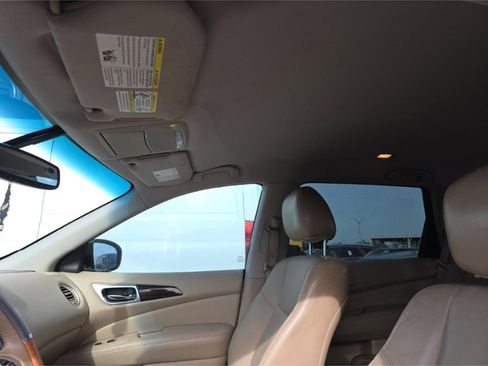Used 2014 Nissan Pathfinder SL w/ Trailer Tow Package image 13