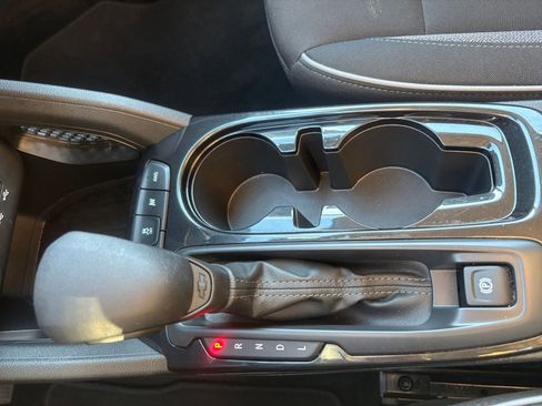 Used 2025 Chevrolet TrailBlazer LT w/ Driver Confidence Package image 39