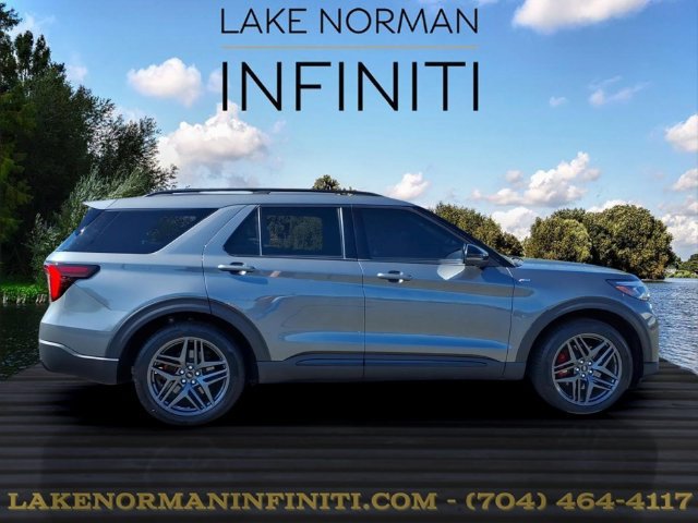 Used 2025 Ford Explorer ST-Line w/ Premium Package RWD image 24