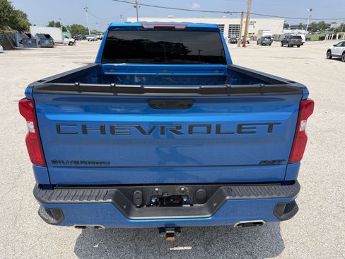 Used 2022 Chevrolet Silverado 1500 RST w/ Z71 Off-Road Package AWD/4WD image 6