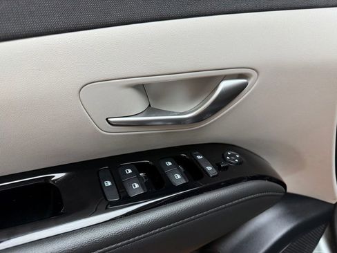 Used 2022 Hyundai Tucson SEL w/ Convenience Package FWD image 17