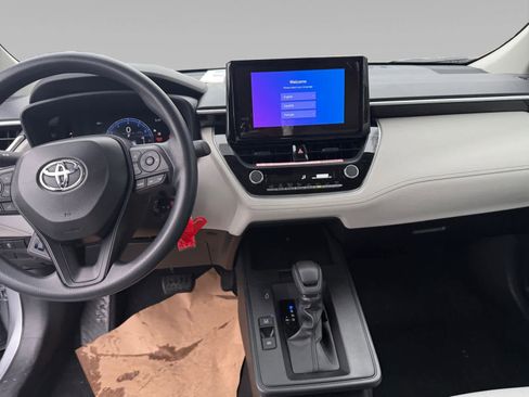 New 2026 Toyota Corolla Cross L image 10
