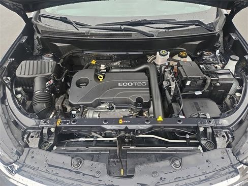 Used 2022 Chevrolet Equinox LT w/ Driver Convenience Package image 29