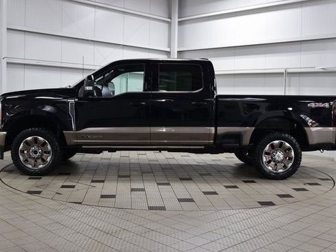 Used 2023 Ford F250 King Ranch image 4