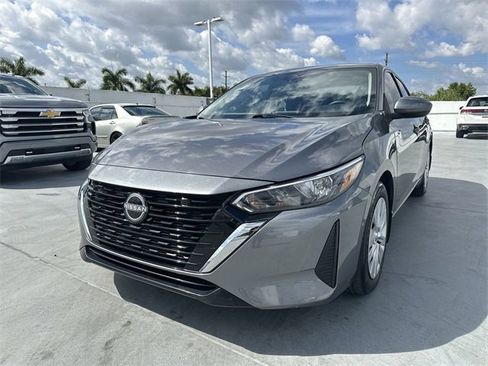Used 2024 Nissan Sentra S image 31