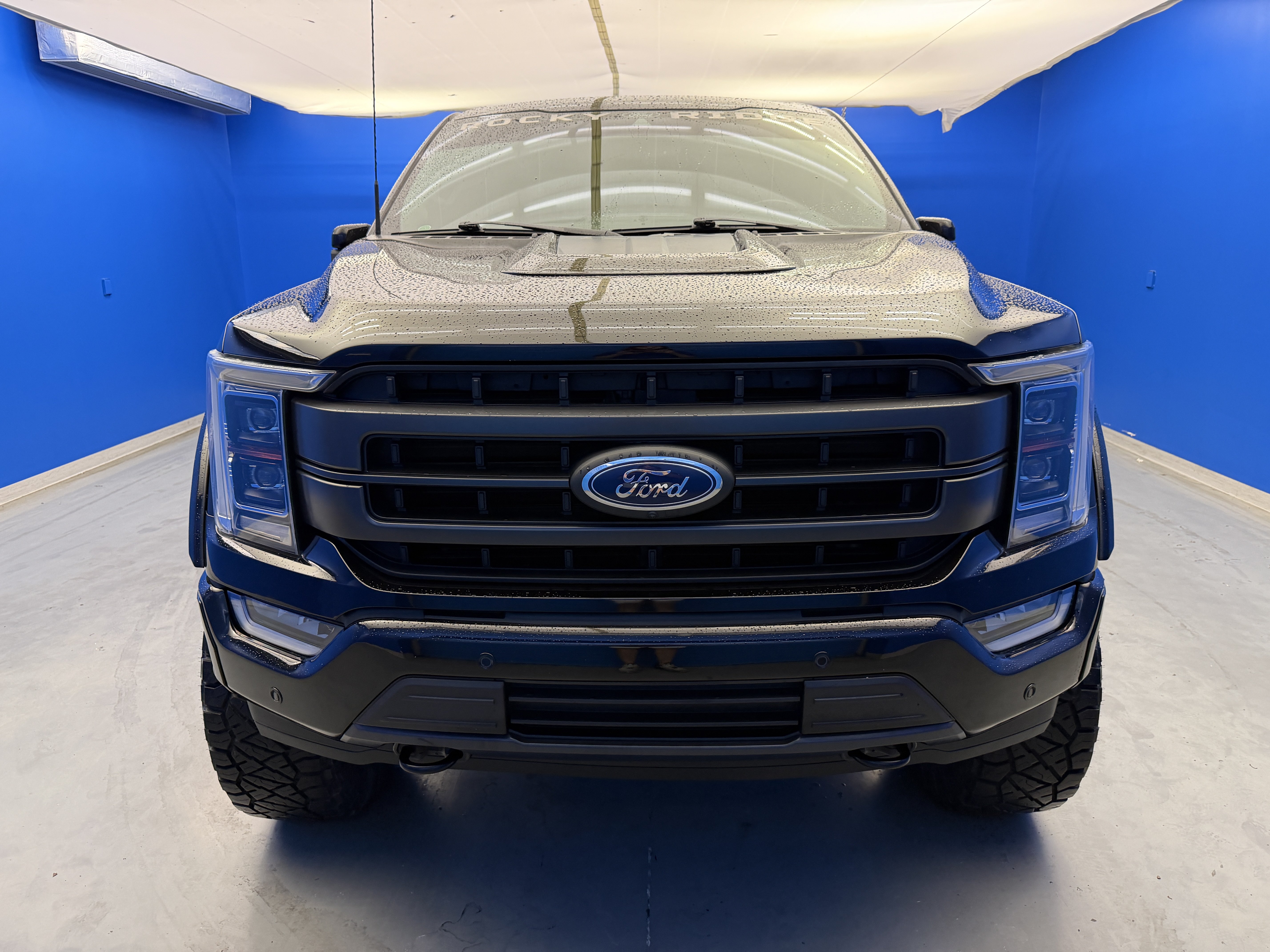 Used 2022 Ford F150 Lariat w/ Equipment Group 502A High AWD/4WD image 3