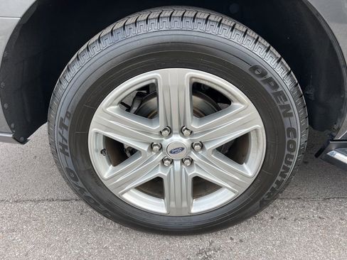 Used 2020 Ford Expedition XLT w/ Equipment Group 202A image 8