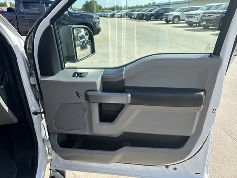 Used 2020 Ford F150 XLT w/ Equipment Group 302A Luxury AWD/4WD image 21