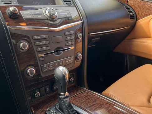 Used 2017 Nissan Armada Platinum image 32