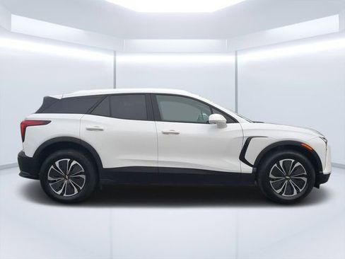 Used 2024 Chevrolet Blazer EV LT image 2