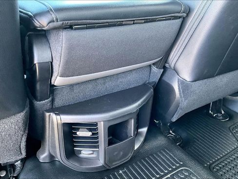 Used 2025 RAM 2500 Tradesman w/ Chrome Appearance Group AWD/4WD image 35