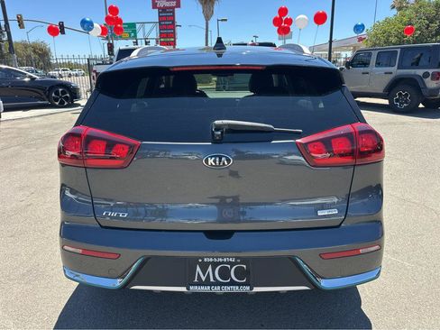 Used 2018 Kia Niro LX FWD image 12