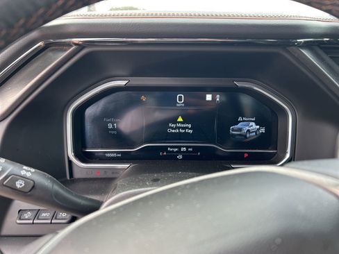 Used 2022 GMC Sierra 1500 AT4 w/ AT4 Premium Package image 15