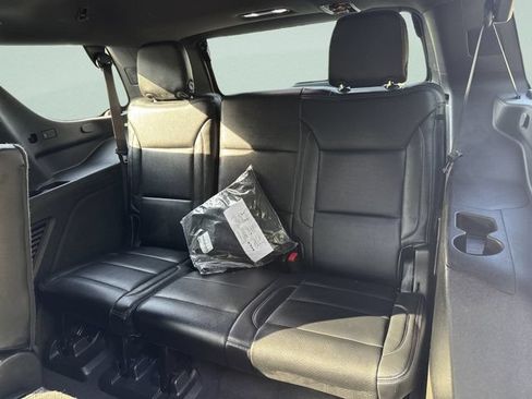 Used 2022 Chevrolet Tahoe LS RWD image 16