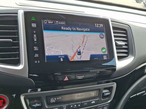 Used 2016 Honda Pilot Elite image 3