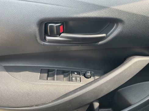 Used 2025 Toyota Corolla LE FWD image 21