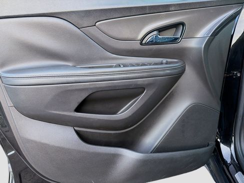 Used 2019 Buick Encore Preferred FWD image 19