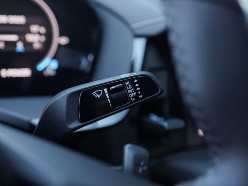 New 2025 Porsche Panamera 4 image 17