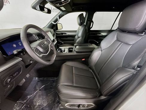 New 2026 Jeep Grand Wagoneer 4WD image 20