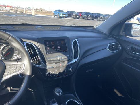 Used 2020 Chevrolet Equinox LT image 15
