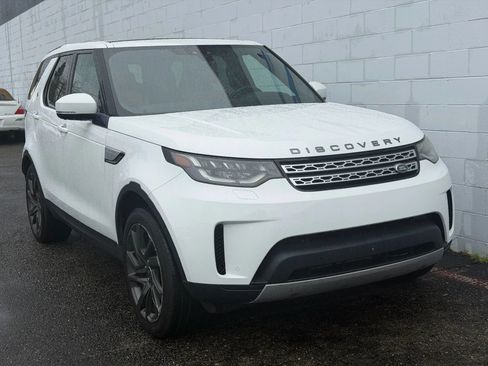 Used 2018 Land Rover Discovery HSE AWD/4WD image 7